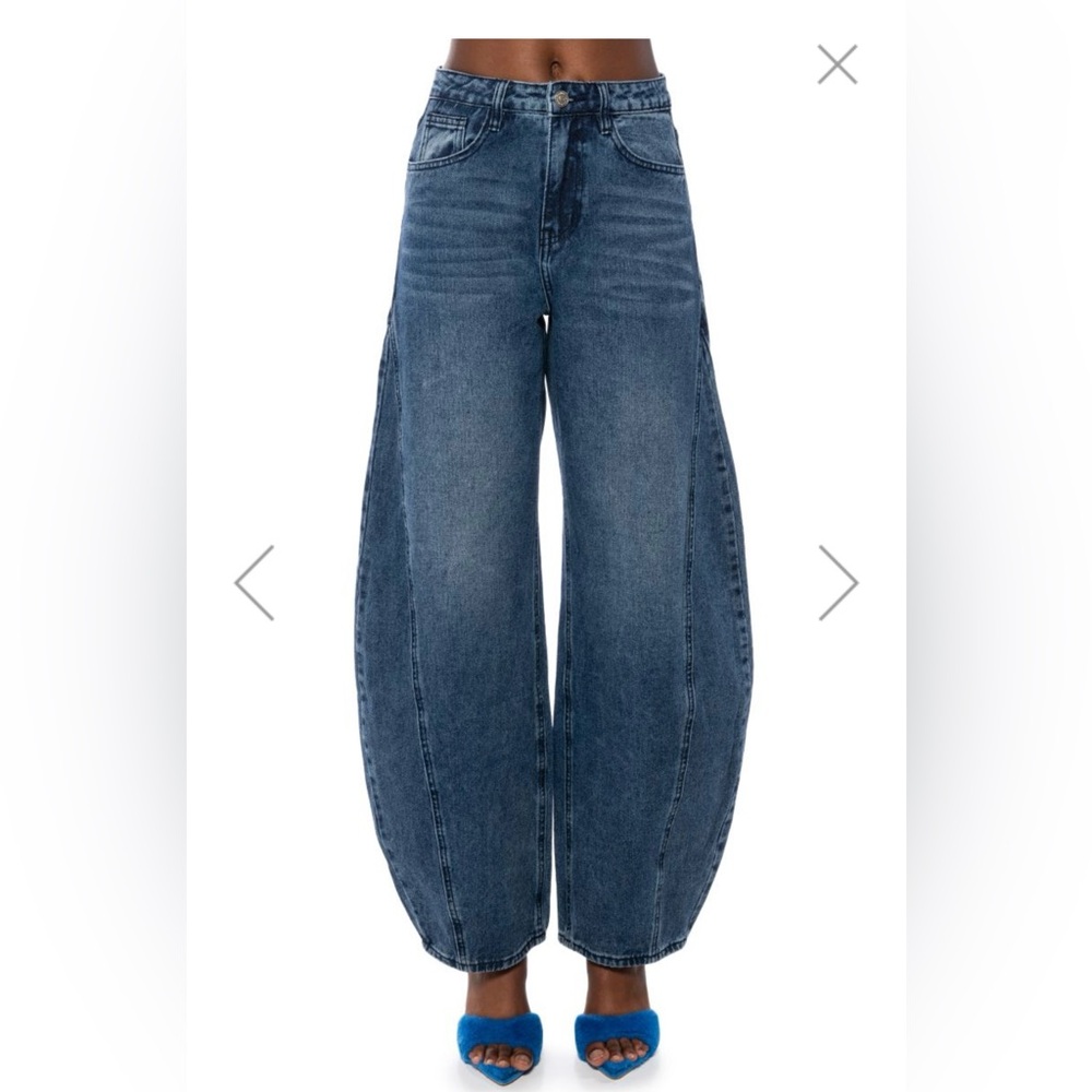 Akira wide leg Genie jeans.